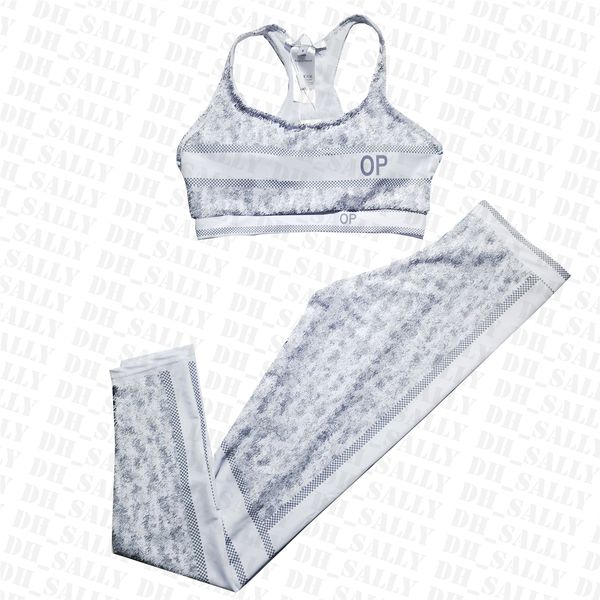 letter print yoga outfit women breathable sports bra highly elastic sport leggings spring summer tight fitting tracksuit, White;red
letter print yoga outfit women breathable sports bra highly elastic sport leggings spring summer tight fitting tracksuit, White;red