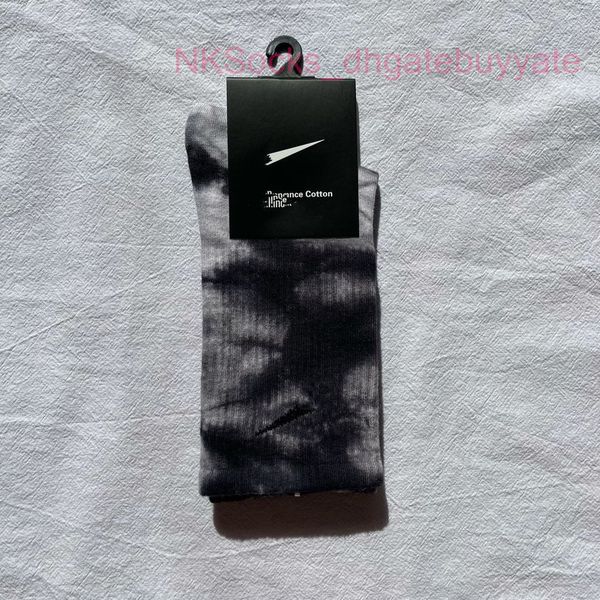 fashion men's classic socks hook brand cotton tie dyed long tube street couple middle moisture absorption sock men women luxury medium, Black
fashion men's classic socks hook brand cotton tie dyed long tube street couple middle moisture absorption sock men women luxury medium, Black