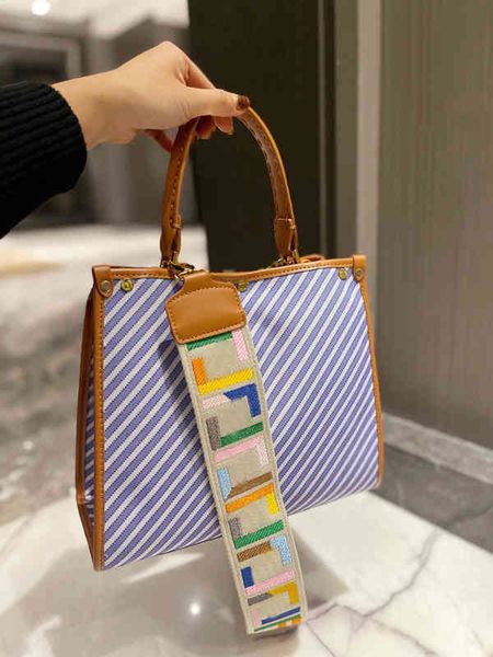 canvas crossbody bag paris brand letter handbags stripes shopping beachshoulder tote luxurys designers 220401
canvas crossbody bag paris brand letter handbags stripes shopping beachshoulder tote luxurys designers 220401