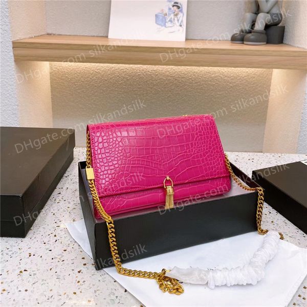 luxury messenger bags cross body bags handbags shoulder bag y alligator leather print clutch gold letter buckle women's wallets
luxury messenger bags cross body bags handbags shoulder bag y alligator leather print clutch gold letter buckle women's wallets
