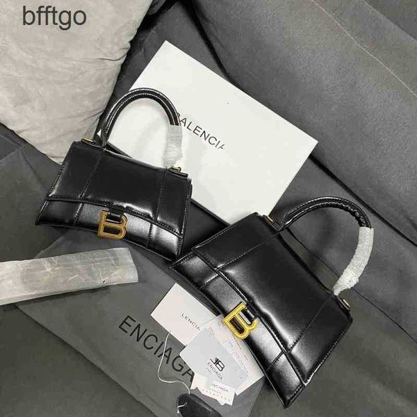 women luxury blencaigas handbags b hourglass home bag hand carry one shoulder messenger women's high sense leather 2022 net red star sa
women luxury blencaigas handbags b hourglass home bag hand carry one shoulder messenger women's high sense leather 2022 net red star sa