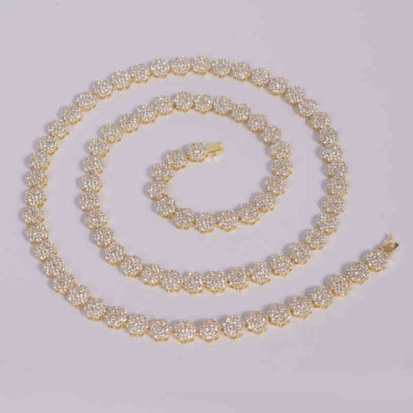 5mm clustered rose white gold plated 925 sterling sier iced diamond cz flower tennis chain necklace, Silver
5mm clustered rose white gold plated 925 sterling sier iced diamond cz flower tennis chain necklace, Silver