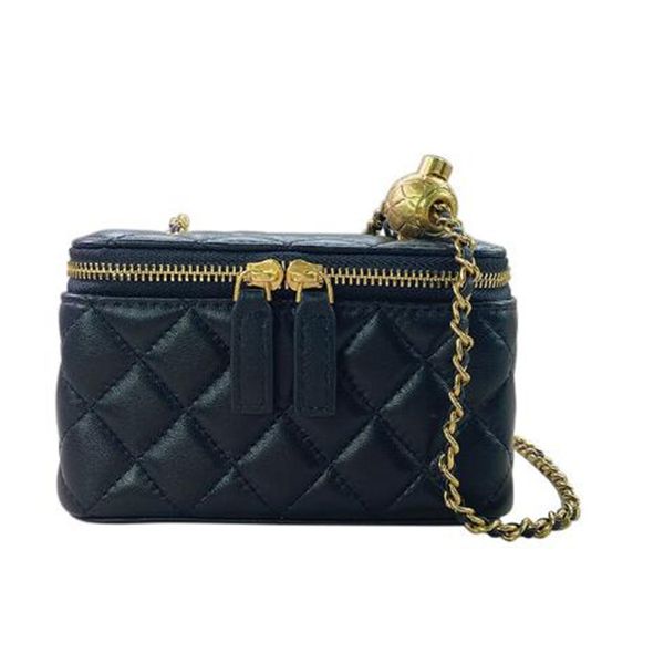 new style designer box bags adjustable shoulder strap quilted cross body mini genuine leather luxury cosmetic vanity handbags
new style designer box bags adjustable shoulder strap quilted cross body mini genuine leather luxury cosmetic vanity handbags