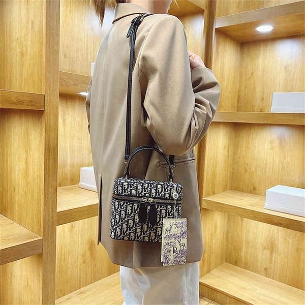 68% off bag female spring new fashion net red hand trend versatile texture diagonal cross bag
68% off bag female spring new fashion net red hand trend versatile texture diagonal cross bag