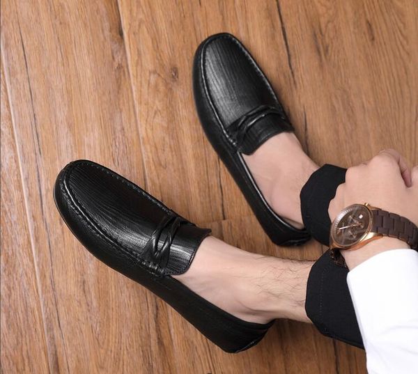 men loafers shoes soft genuine leather slip-on sneakers male casual luxury spring men loafers mocassin zapatos hombre size: eu39-44, Black
men loafers shoes soft genuine leather slip-on sneakers male casual luxury spring men loafers mocassin zapatos hombre size: eu39-44, Black
