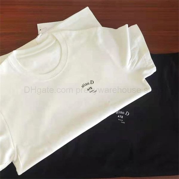 t-shirts lovely female designer's badge short loose shirts, White;black
t-shirts lovely female designer's badge short loose shirts, White;black
