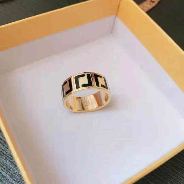 2023 designer new fashion jewelry high-end version of black glue men's and letter women's light luxury fashion couple ring, Silver
2023 designer new fashion jewelry high-end version of black glue men's and letter women's light luxury fashion couple ring, Silver