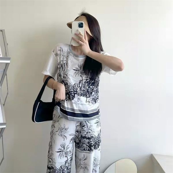 pajama sets cotton silk cartoon loose home suit sery nightwear sleepwear set woman 2 pieces 220711, Black;red
pajama sets cotton silk cartoon loose home suit sery nightwear sleepwear set woman 2 pieces 220711, Black;red