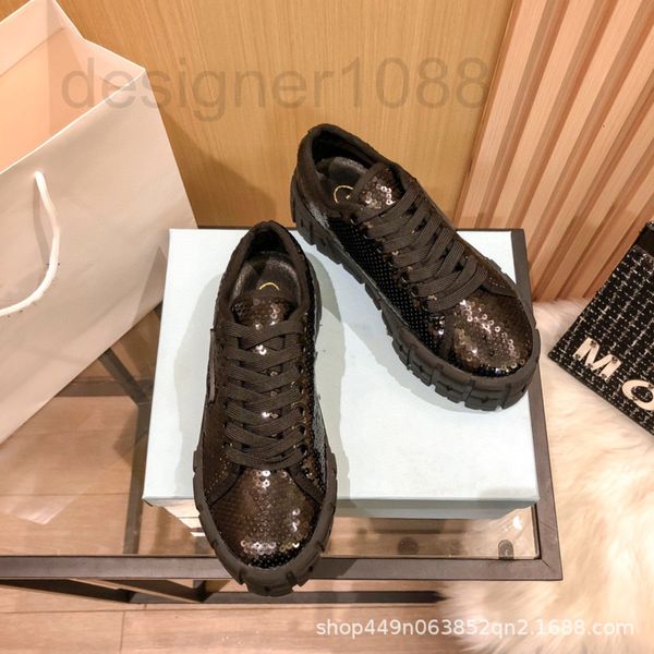 dress shoes designer p family biscuit shoes 2022 spring and summer new fish scale sequin mesh face gear increased thick soled couple z36j, Black
dress shoes designer p family biscuit shoes 2022 spring and summer new fish scale sequin mesh face gear increased thick soled couple z36j, Black