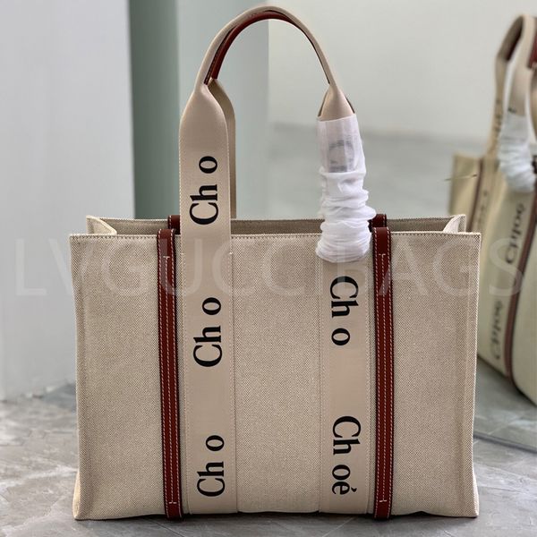 designer luxury canvas women's handbag shopping bag women's real leather checked messenger shoulder classic interior zipper wallet
designer luxury canvas women's handbag shopping bag women's real leather checked messenger shoulder classic interior zipper wallet