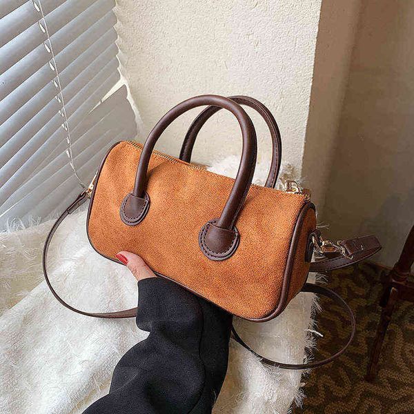 vintage frosted leather handbag for women crossbody bag small portable fashion new pillow shoulder bags 220429
vintage frosted leather handbag for women crossbody bag small portable fashion new pillow shoulder bags 220429