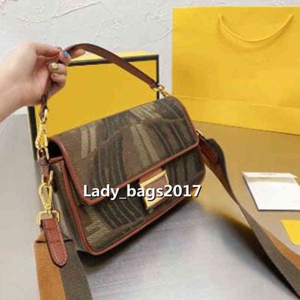 7a+classic women evening bags envelope flap letter embroidery handbags purses small genuine leather totes shoulder clutch crossbody bag
7a+classic women evening bags envelope flap letter embroidery handbags purses small genuine leather totes shoulder clutch crossbody bag