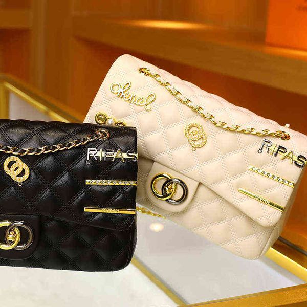 2022 design fashion handbag messenger shoulder factory online export new chain women's bag leather msenger
2022 design fashion handbag messenger shoulder factory online export new chain women's bag leather msenger