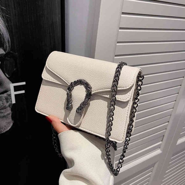 handbags bags foreign style women's 2022 new popular litchi pattern chain single shoulder messenger bag, Black;red
handbags bags foreign style women's 2022 new popular litchi pattern chain single shoulder messenger bag, Black;red