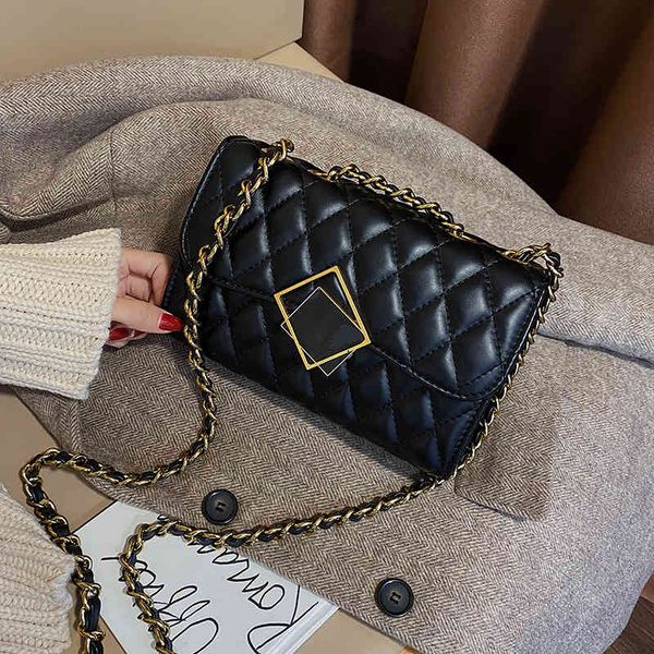women handbag 2022 new korean fashion casual plaid chain shoulder messenger bag famous classic bran designer crossbody bag c0508, Red;black
women handbag 2022 new korean fashion casual plaid chain shoulder messenger bag famous classic bran designer crossbody bag c0508, Red;black