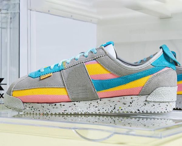 2022 release union x casual shoes cortez low grey blue leisure shoe fashion outdoor sneakers with box, Black
2022 release union x casual shoes cortez low grey blue leisure shoe fashion outdoor sneakers with box, Black