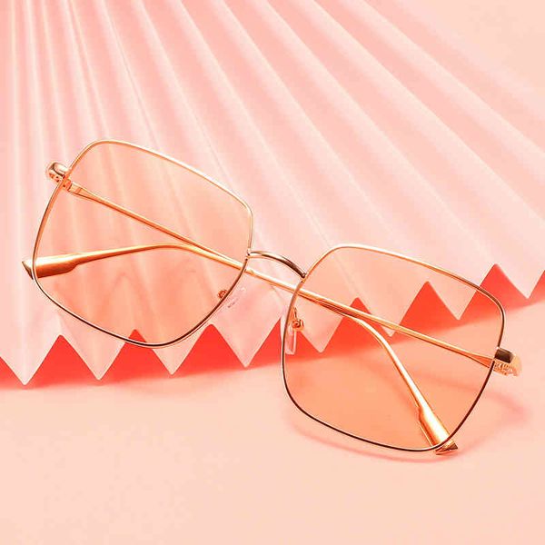 new red same simple d metal frame glassesfactory outlet fashion men's women's sunglasses2022 trendy latest sunglasses, White;black
new red same simple d metal frame glassesfactory outlet fashion men's women's sunglasses2022 trendy latest sunglasses, White;black