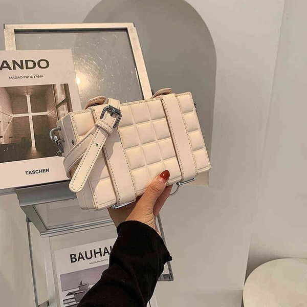 simple bag fashionable lattice design new style ins messenger box women's small square 220509
simple bag fashionable lattice design new style ins messenger box women's small square 220509