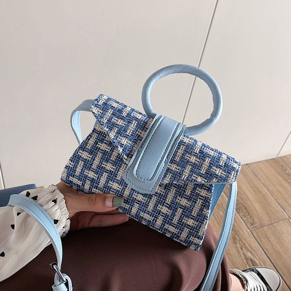 fashion braided hand bag womens simple designer brand handbag woman luxury pu leather contrast color clutch ladies 2022
fashion braided hand bag womens simple designer brand handbag woman luxury pu leather contrast color clutch ladies 2022
