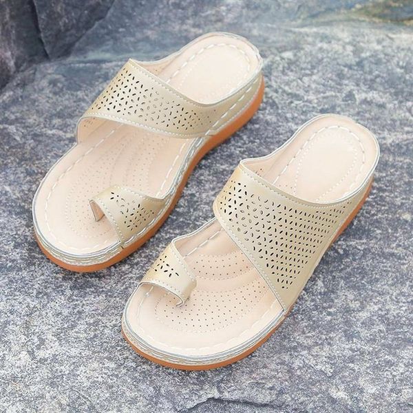 flip-flops sandals super soft slippers light and breathable beach home bathroom bedroom comfortable non-slip shoes outdoor female hollow bre, Black
flip-flops sandals super soft slippers light and breathable beach home bathroom bedroom comfortable non-slip shoes outdoor female hollow bre, Black