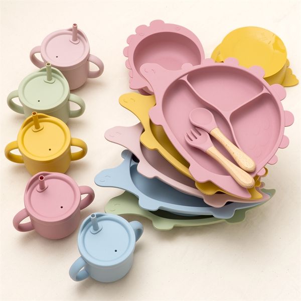 cartoon dinosaur dinner plate children's feeding set 6piece suction cup bowl snack cup drinking cup food grade silicone material 220512
cartoon dinosaur dinner plate children's feeding set 6piece suction cup bowl snack cup drinking cup food grade silicone material 220512
