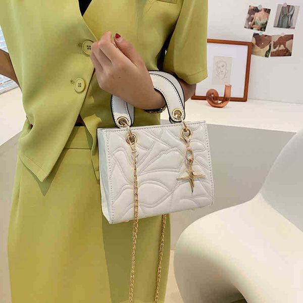 tote bag luxury bags for women 2022 embroidery designer handbag lady crossbody bags fashion purse classic square wholesale
tote bag luxury bags for women 2022 embroidery designer handbag lady crossbody bags fashion purse classic square wholesale