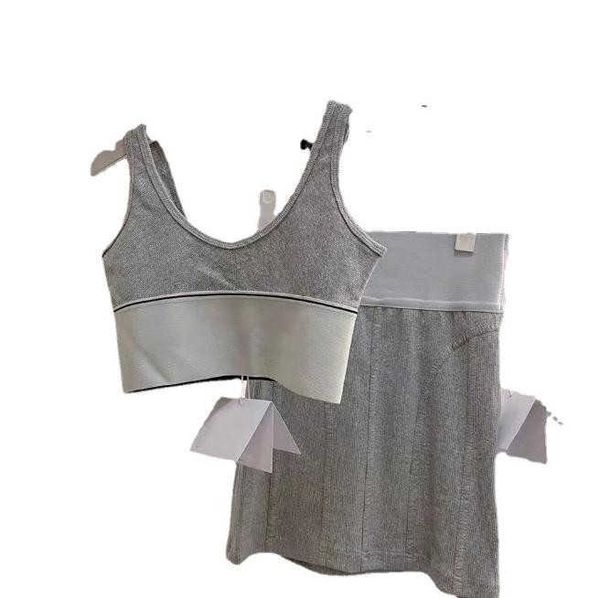 women's tracksuits two piece dress designer cotton yoga suit sportwear fitness sports 2pcs bra mini skirts outfits solid yogaworld elas, White
women's tracksuits two piece dress designer cotton yoga suit sportwear fitness sports 2pcs bra mini skirts outfits solid yogaworld elas, White