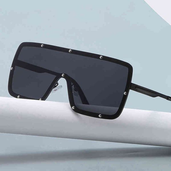 sunglasses street s conjoined lens fashion antique star frame glasses street burst t6g6, White;black
sunglasses street s conjoined lens fashion antique star frame glasses street burst t6g6, White;black