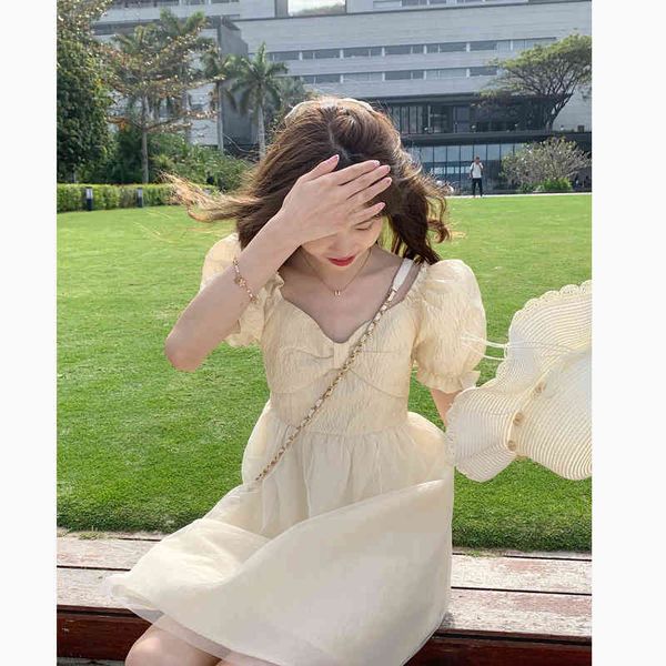 casual dresses 2022 spring korean loose v-neck design high waist sweet princess milk yellow bubble sleeve dress fashion ei41, Black;gray
casual dresses 2022 spring korean loose v-neck design high waist sweet princess milk yellow bubble sleeve dress fashion ei41, Black;gray