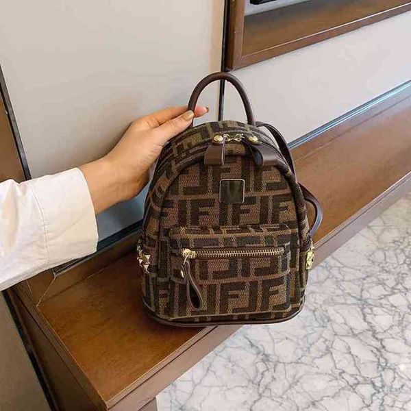2022 luxury jewelry designer bag high-capacity printing trend leisure backpackwomen's
2022 luxury jewelry designer bag high-capacity printing trend leisure backpackwomen's