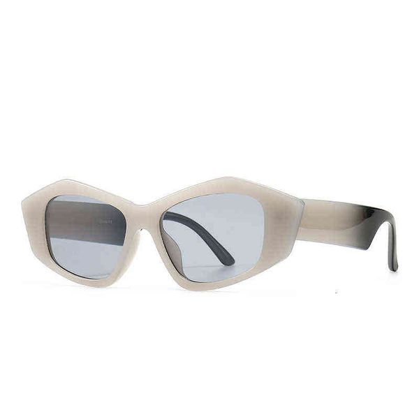 2022 super new trend polarized sunglasses fashion urban men's and women's color changing hip-hop glasses l1wp, White;black
2022 super new trend polarized sunglasses fashion urban men's and women's color changing hip-hop glasses l1wp, White;black