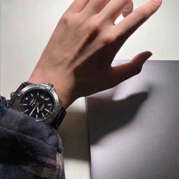 classic centennial watch avenger blackbird reconnaissance plane men's luminous waterproof fashion atmosphere breitlins, Slivery;brown
classic centennial watch avenger blackbird reconnaissance plane men's luminous waterproof fashion atmosphere breitlins, Slivery;brown