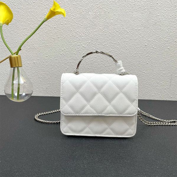 2022 new caviar leather shoulder bags luxurious designer ladies chain bag with metal handle exquisite small crossbody bag fashionable simple
2022 new caviar leather shoulder bags luxurious designer ladies chain bag with metal handle exquisite small crossbody bag fashionable simple