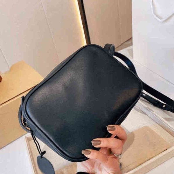 shoulder bags women handbag with brand female black leather designer handbags fashion tote joker messenger vintage bag 211115
shoulder bags women handbag with brand female black leather designer handbags fashion tote joker messenger vintage bag 211115