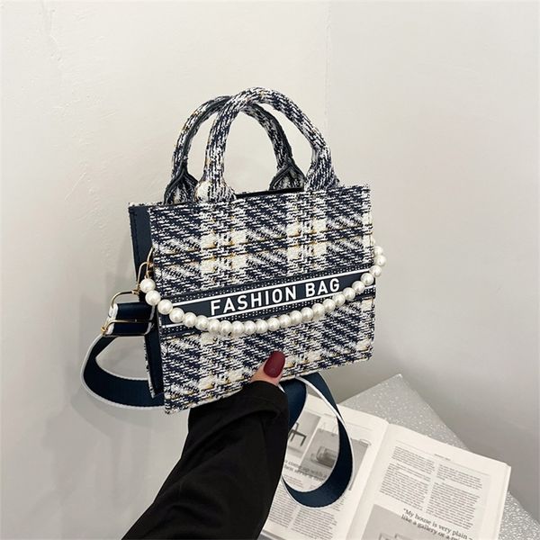 textured chain women's portable small square foreign style printing fashion large capacity single messenger 50% off shop clearance
textured chain women's portable small square foreign style printing fashion large capacity single messenger 50% off shop clearance
