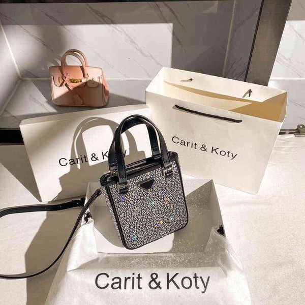 luxury designer bling shiny diamond rhinestone handbag lady evening clutch purse tote bag texture leather shoulder messenger 220516
luxury designer bling shiny diamond rhinestone handbag lady evening clutch purse tote bag texture leather shoulder messenger 220516