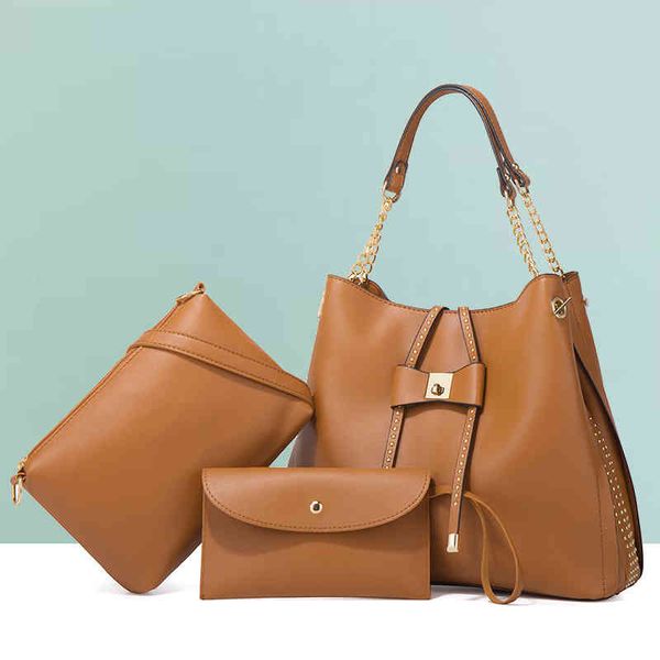 ladies fashion personality trend new brand bag wholesale 2022 popular handbag single shoulder diagonal span large capacity three piece set
ladies fashion personality trend new brand bag wholesale 2022 popular handbag single shoulder diagonal span large capacity three piece set