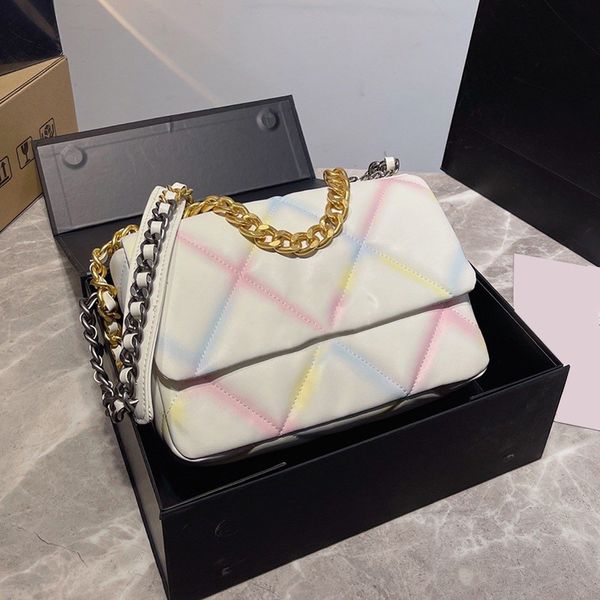 2022ssw shiny silver 19 quilted printed bags classic flap quilted gold-silver two-tone chain crossbody shoulder npurse large capacity design
2022ssw shiny silver 19 quilted printed bags classic flap quilted gold-silver two-tone chain crossbody shoulder npurse large capacity design