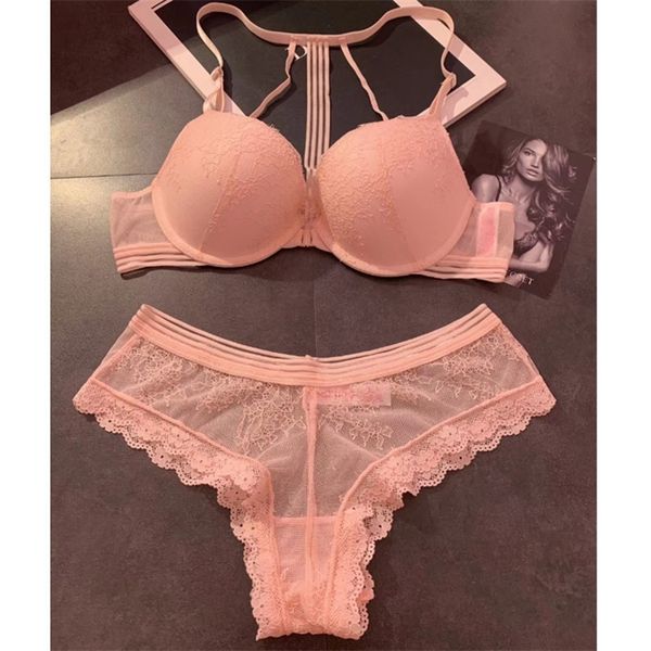 new ladies beauty back button bra set eyelash lace gathered in comfortable lingerie y200708, Red;black
new ladies beauty back button bra set eyelash lace gathered in comfortable lingerie y200708, Red;black