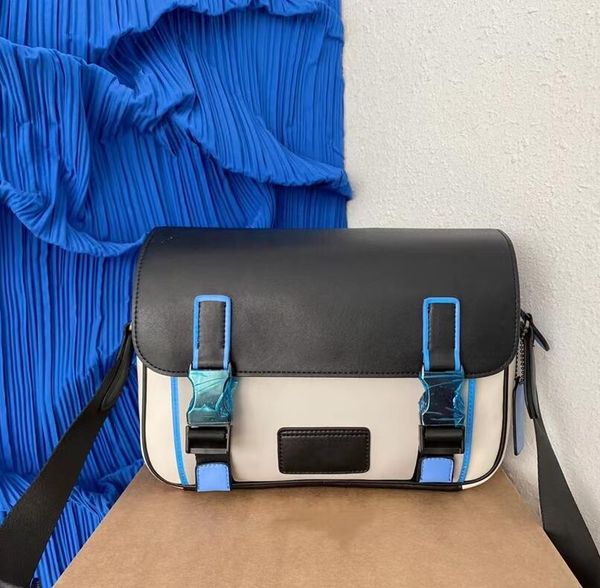 designer messenger bag genuine leather fashion retro outdoor leisure luxury brand men women hasp design cross body shoulder bags
designer messenger bag genuine leather fashion retro outdoor leisure luxury brand men women hasp design cross body shoulder bags