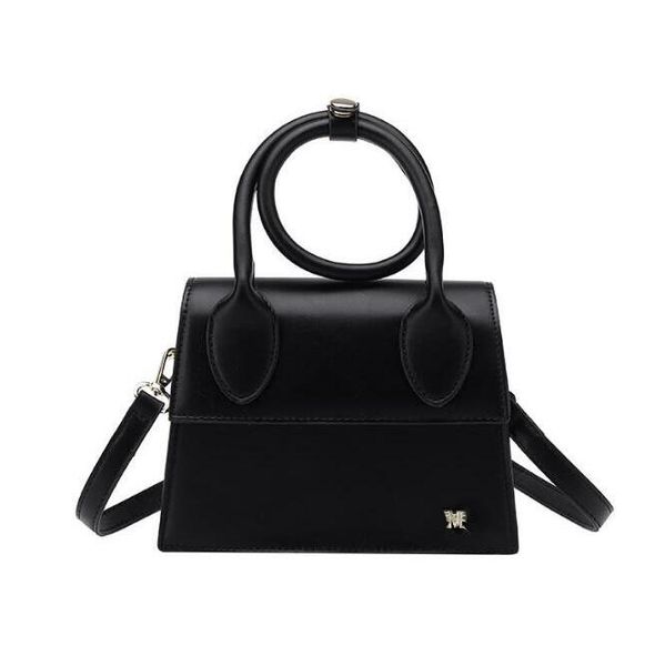 2022 new women bag pu crossbody small square bag fashionable shoulder handbag d001, Black;red
2022 new women bag pu crossbody small square bag fashionable shoulder handbag d001, Black;red