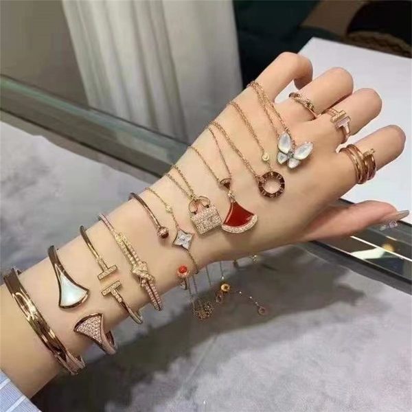 22% off 2022 new fashion designer jewelry pan bracelet bao ka necklace family series are, Silver
22% off 2022 new fashion designer jewelry pan bracelet bao ka necklace family series are, Silver