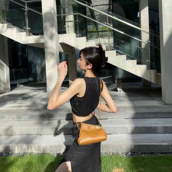 luxury f bag popular hand clip dinner cloud bag messenger