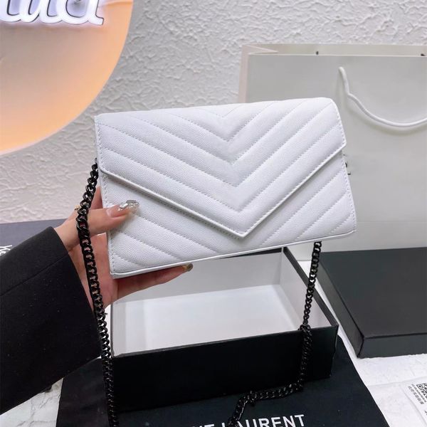 2022 luxury handbag shoulder bag y-shaped women's envelope bag messenger bags chain hardware buckle handbags with gift box 6-color whol
2022 luxury handbag shoulder bag y-shaped women's envelope bag messenger bags chain hardware buckle handbags with gift box 6-color whol