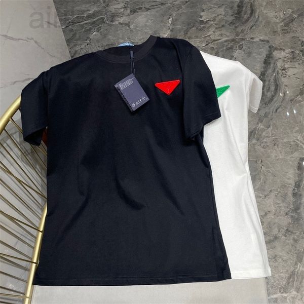 summer explosion summer trendy men's and women's clothing new detachable brooch short sleeve t-shirt, White
summer explosion summer trendy men's and women's clothing new detachable brooch short sleeve t-shirt, White