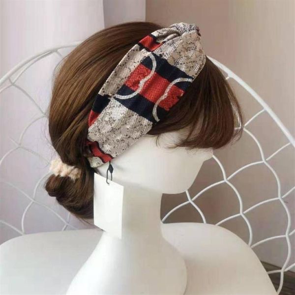 elastic velvet women headbands fashion designer winter autumn girls letters floral hair bands scarf hairs accessories gifts be2755, Blue;gray
elastic velvet women headbands fashion designer winter autumn girls letters floral hair bands scarf hairs accessories gifts be2755, Blue;gray