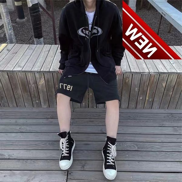 50% off discount fog2022 new summer ss22 sports1977 loose casual letter flocking shorts for men and women, White;black
50% off discount fog2022 new summer ss22 sports1977 loose casual letter flocking shorts for men and women, White;black