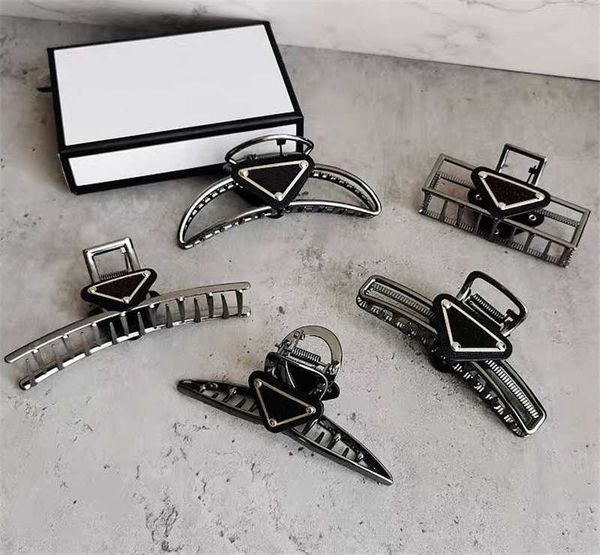 womens designer hairclips metal triangle ladies hair clip with stamp women girl brand barrettes fashion hair accessories, Black;brown
womens designer hairclips metal triangle ladies hair clip with stamp women girl brand barrettes fashion hair accessories, Black;brown