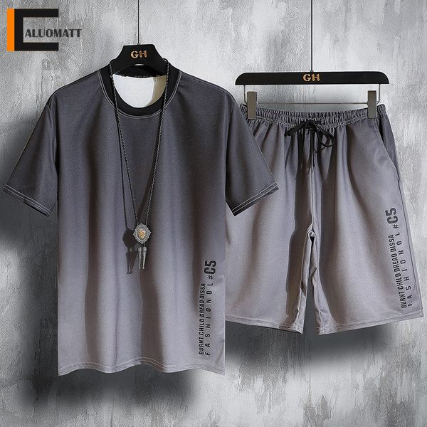 fashion summer men's sets tracksuit men short sleeve gradient print t-shirt shorts 2 piece street hip hop male sportswear suit, Gray
fashion summer men's sets tracksuit men short sleeve gradient print t-shirt shorts 2 piece street hip hop male sportswear suit, Gray
