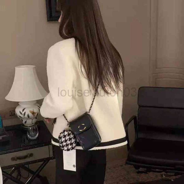 designer channel bag handbag man woman lovers fashion new versatile one shoulder messenger mobile phone zero wallet luxurious leather chain
designer channel bag handbag man woman lovers fashion new versatile one shoulder messenger mobile phone zero wallet luxurious leather chain